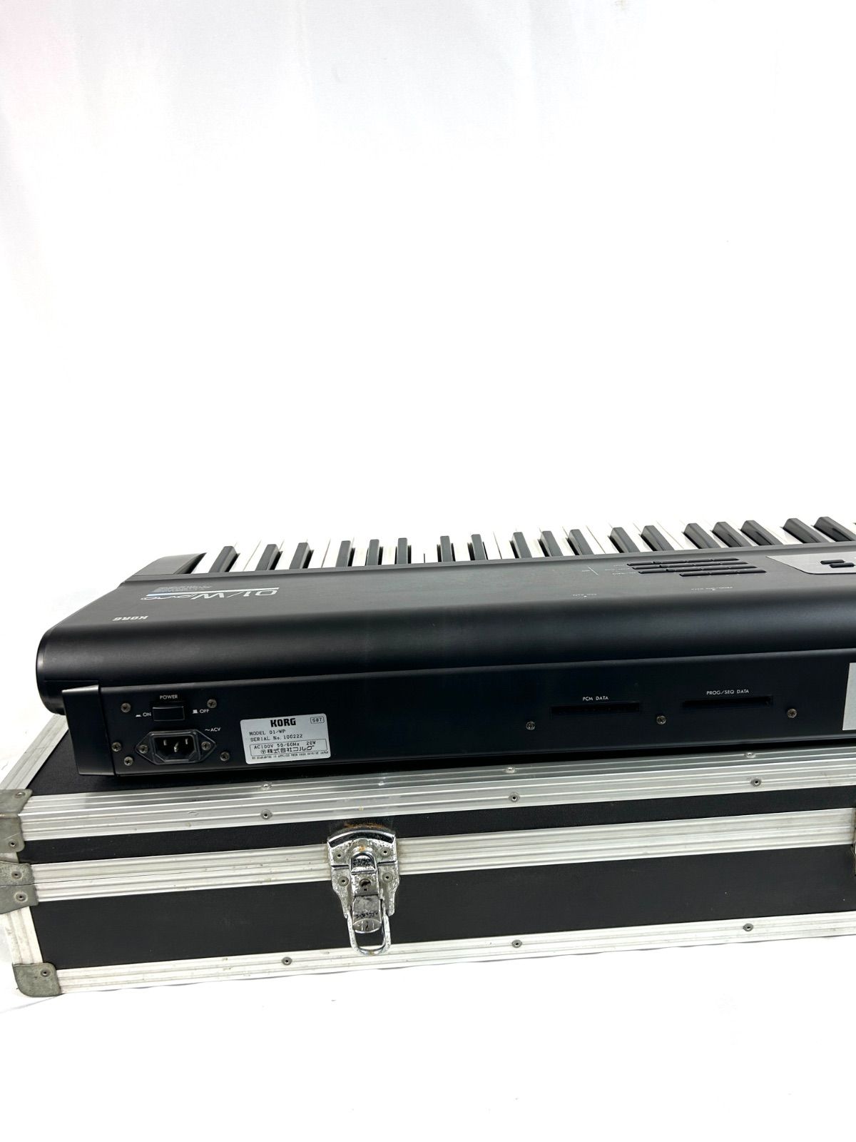 KORG 01/W pro ミュージックワークステーション シンセサイザー