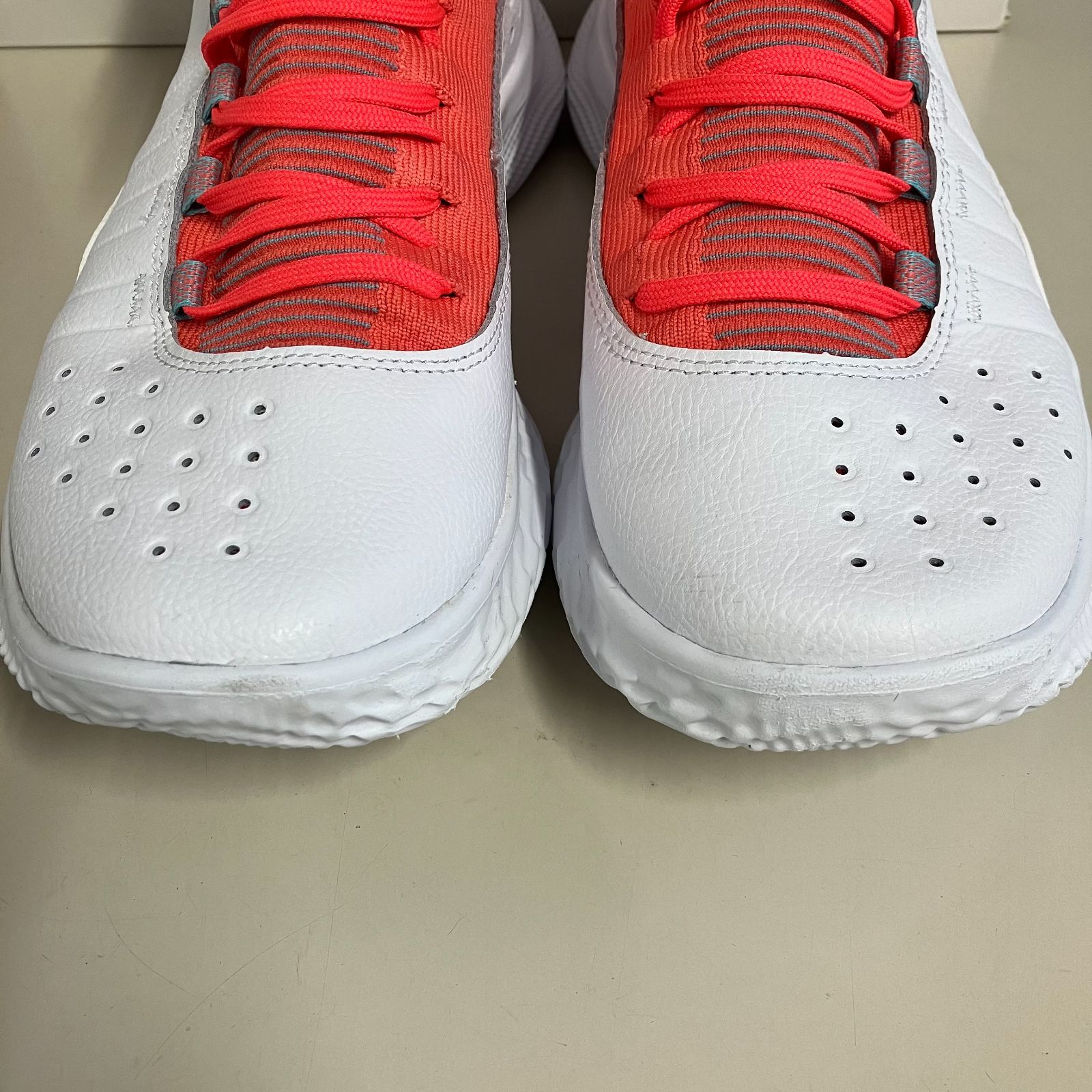 Curry 4 Flotro ホワイト/レッド 27 cm Under Armour Curry 4 Flotro White Red Men's - 3024861-100 - US
