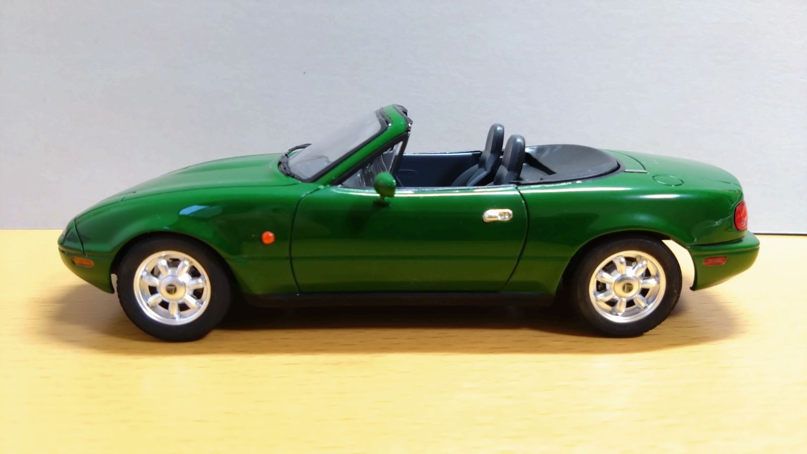 タミヤ 1/24 ユーノスロードスター 完成品 35 1/24 ユーノス ロードスター 製作記 / TAMIYA EUNOS ROADSTER