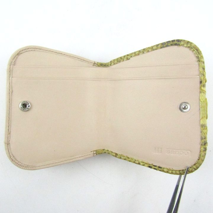 サンポウ 三宝 二つ折り財布 パイソン ヘビ革 レザー がま口 小銭入れあり ウォレット ブランド レディース イエロー系 iii sanpo サンポウ 三宝 二つ折り財布 パイソン ヘビ革 レザー がま口 小銭入れ