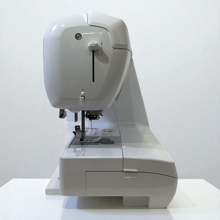 ブラザー ソレイユLA 店内使用ミシン 品 刺しゅう機付き