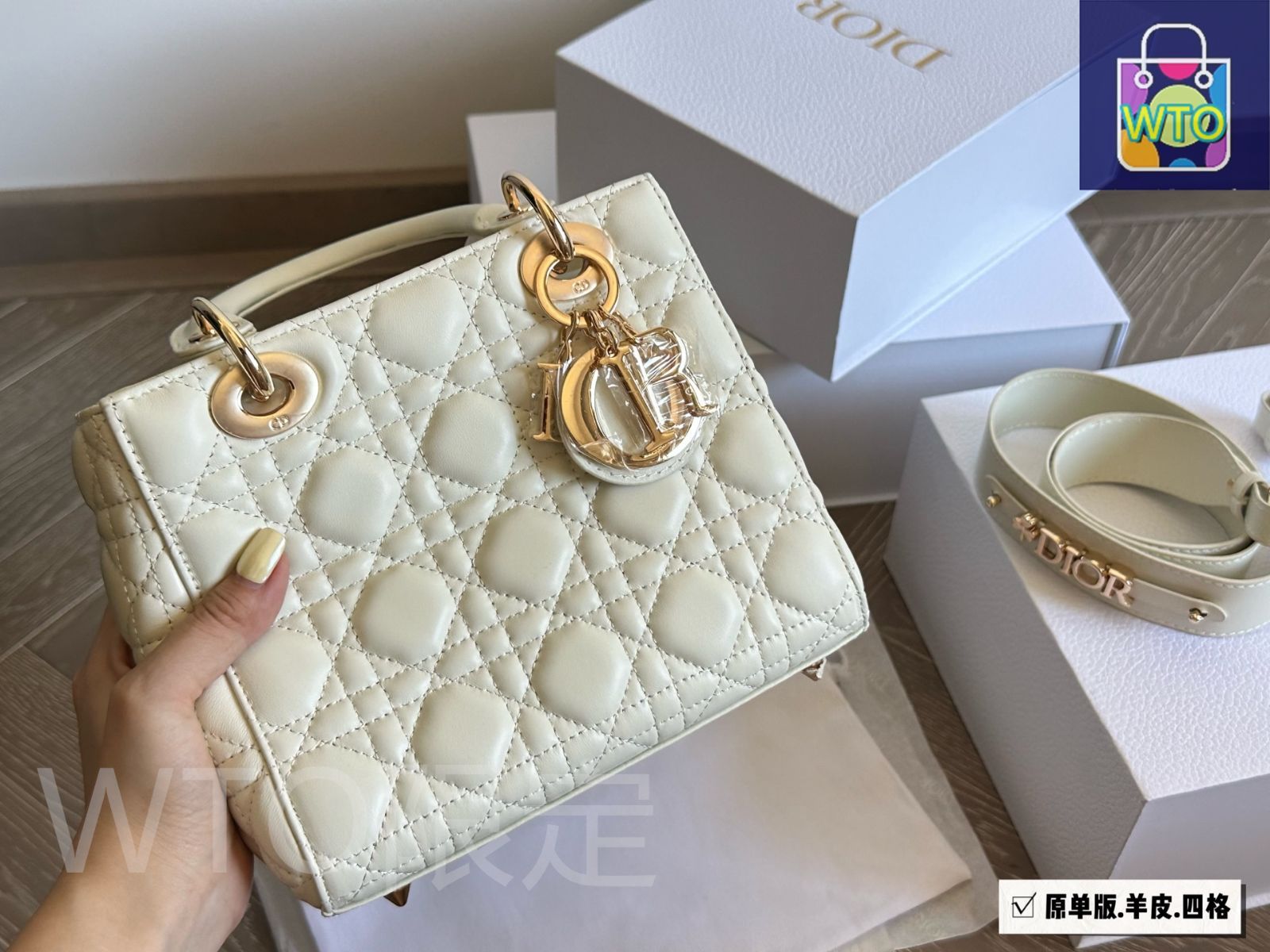 【タグ付き未使用】Christian　Dior　手袋　羊革　21cm　最終値下 安心国内発送♪】Dior☆East-West Dior Book Tote バッグ (Dior