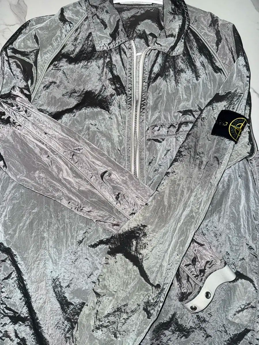 STONE ISLAND(ストーンアイランド) 22ss ナイロンメタル