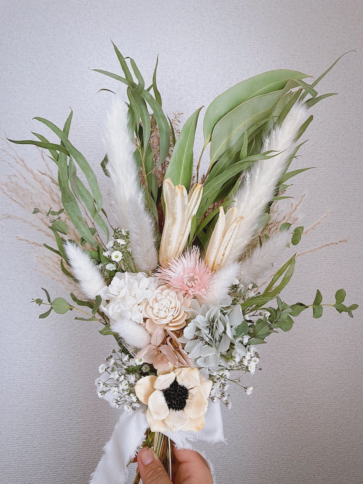 紫陽花とパステルグリーンのスワッグ