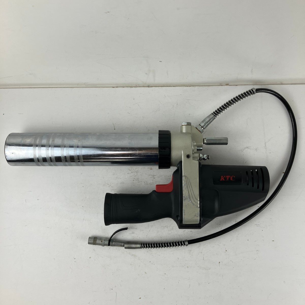 ЗЗKTC ケーティーシー 18v コードレスグリースガン バッテリーx1 充電器付 JAE911 ブラック