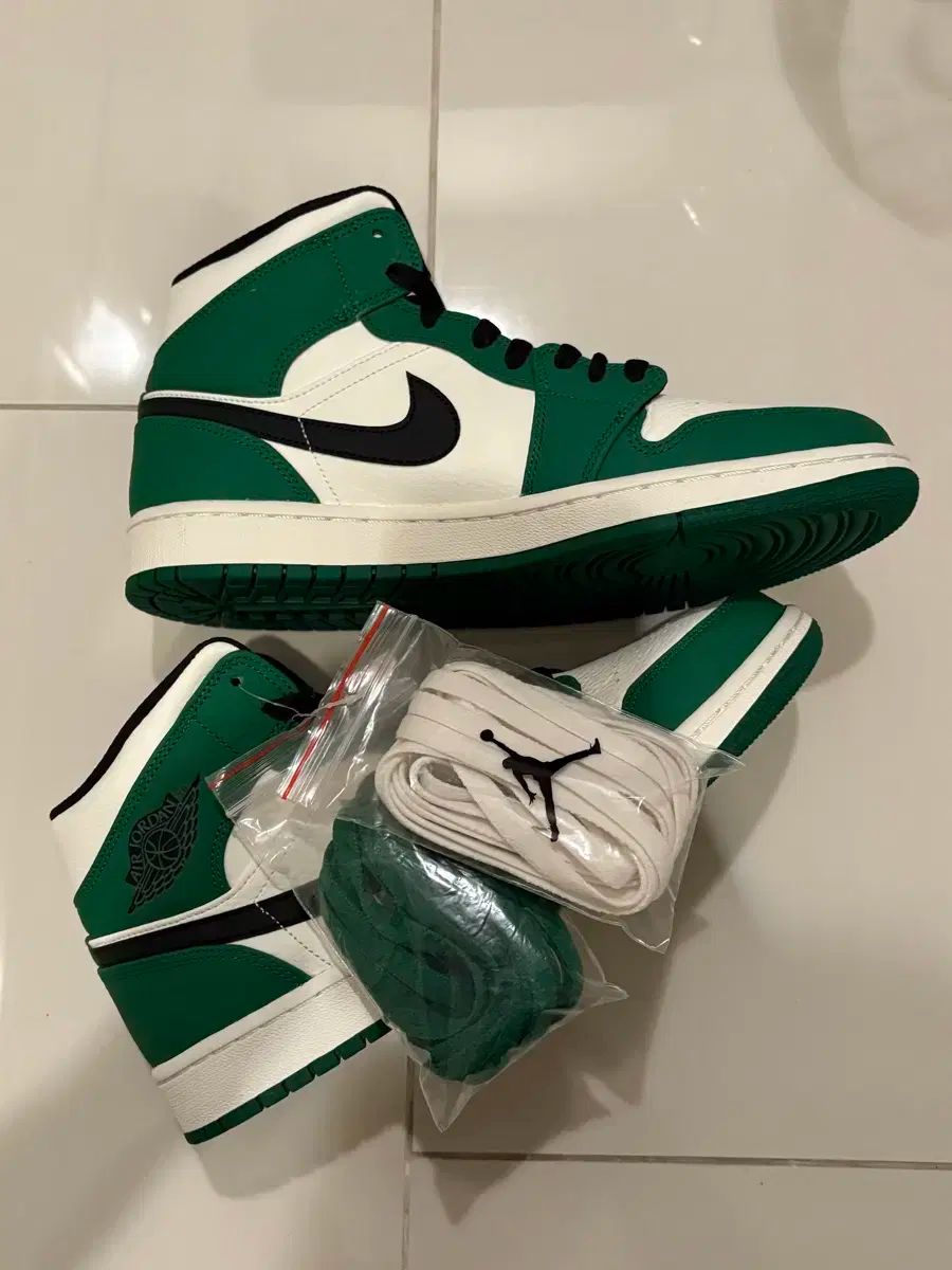 ジョーダン 1 ミッド パイングリーン 275