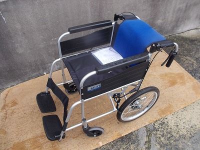  一部地域を除く 介助型車いす BAL-2 ノーパンクタイヤ TS-25-1022-01 介助用車椅子 車椅子