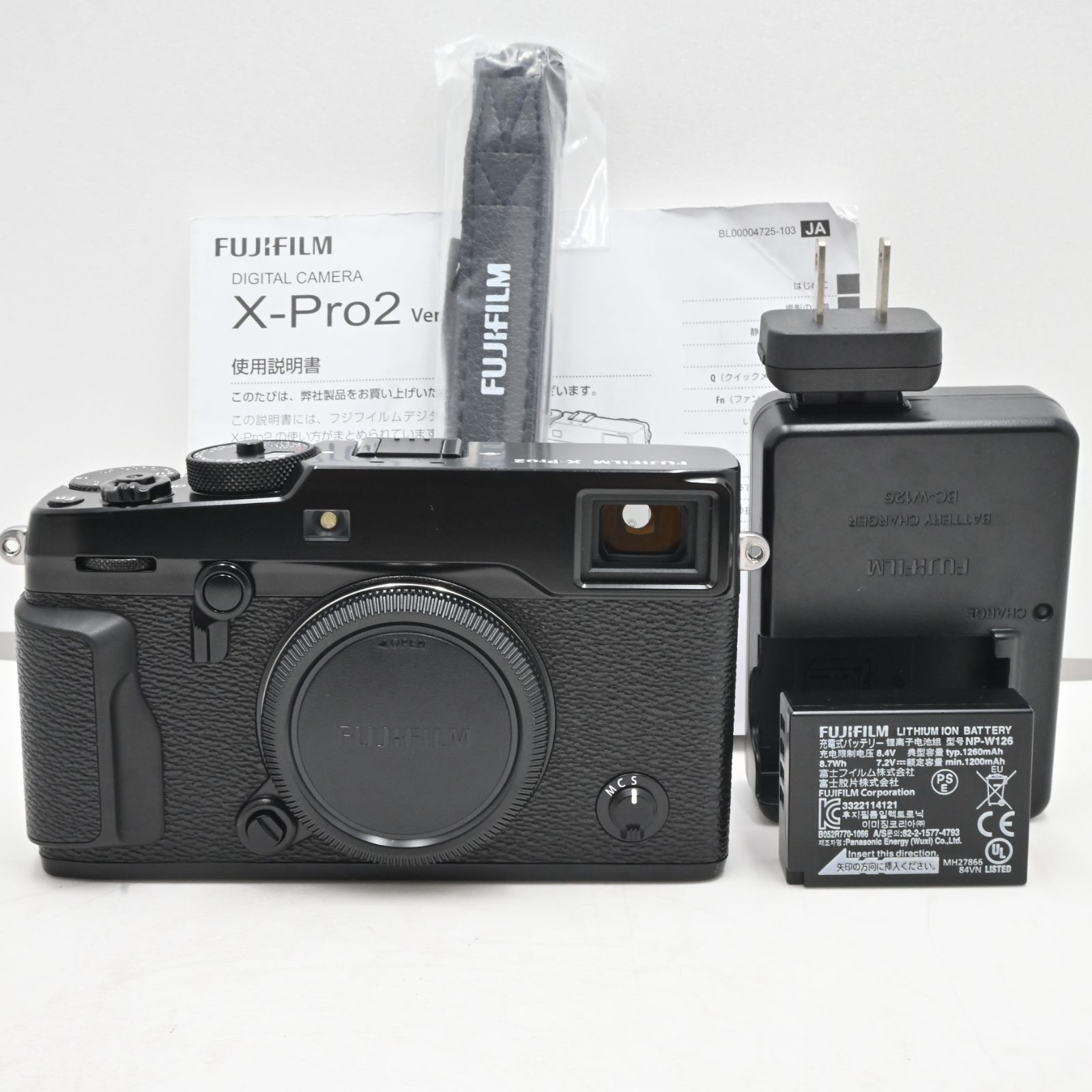 ショット数僅か 32 FUJIFILM ミラーレス一眼カメラ X-Pro2 ボディ