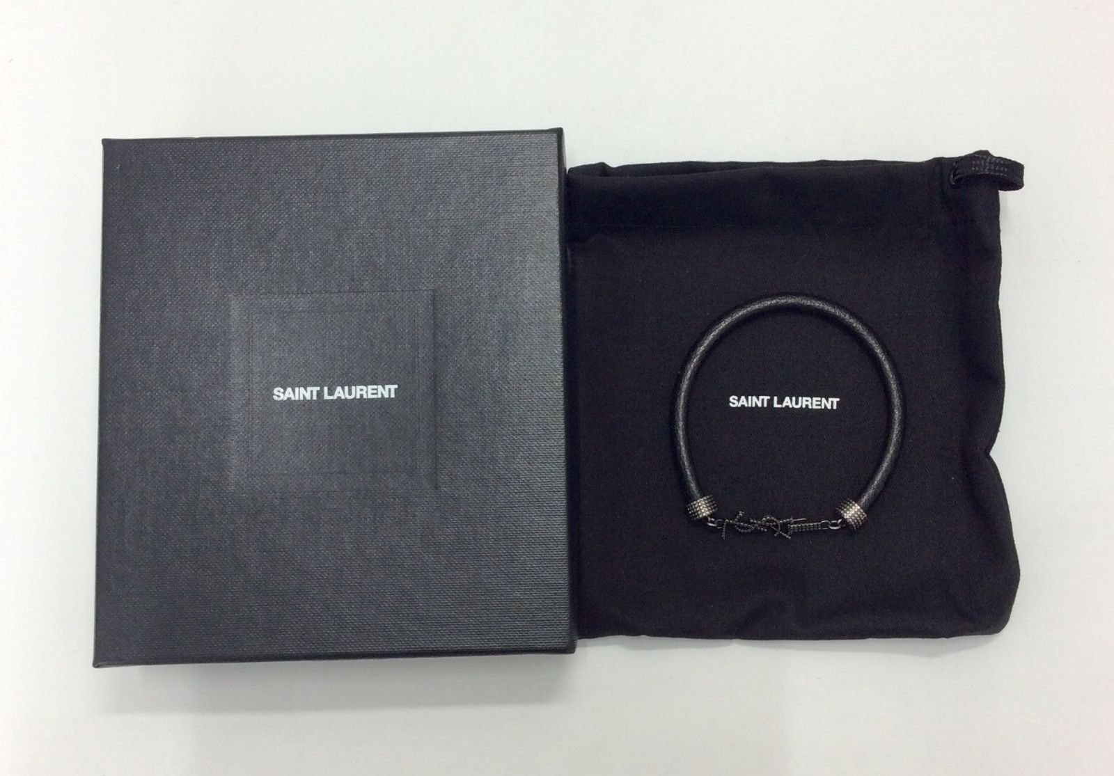 【箱・保存袋付】SAINT LAURENT オピウム ブレスレット ブレスレット 美品】SAINT LAURENT サンローラン オピウム レザー