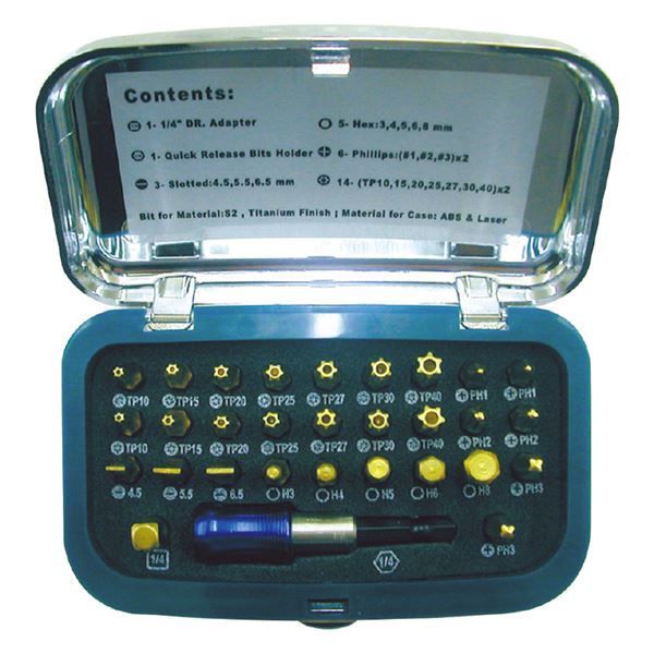 美品☆Valextra ヴァレクストラ 赤 レザー メガネケース☆B84 節約