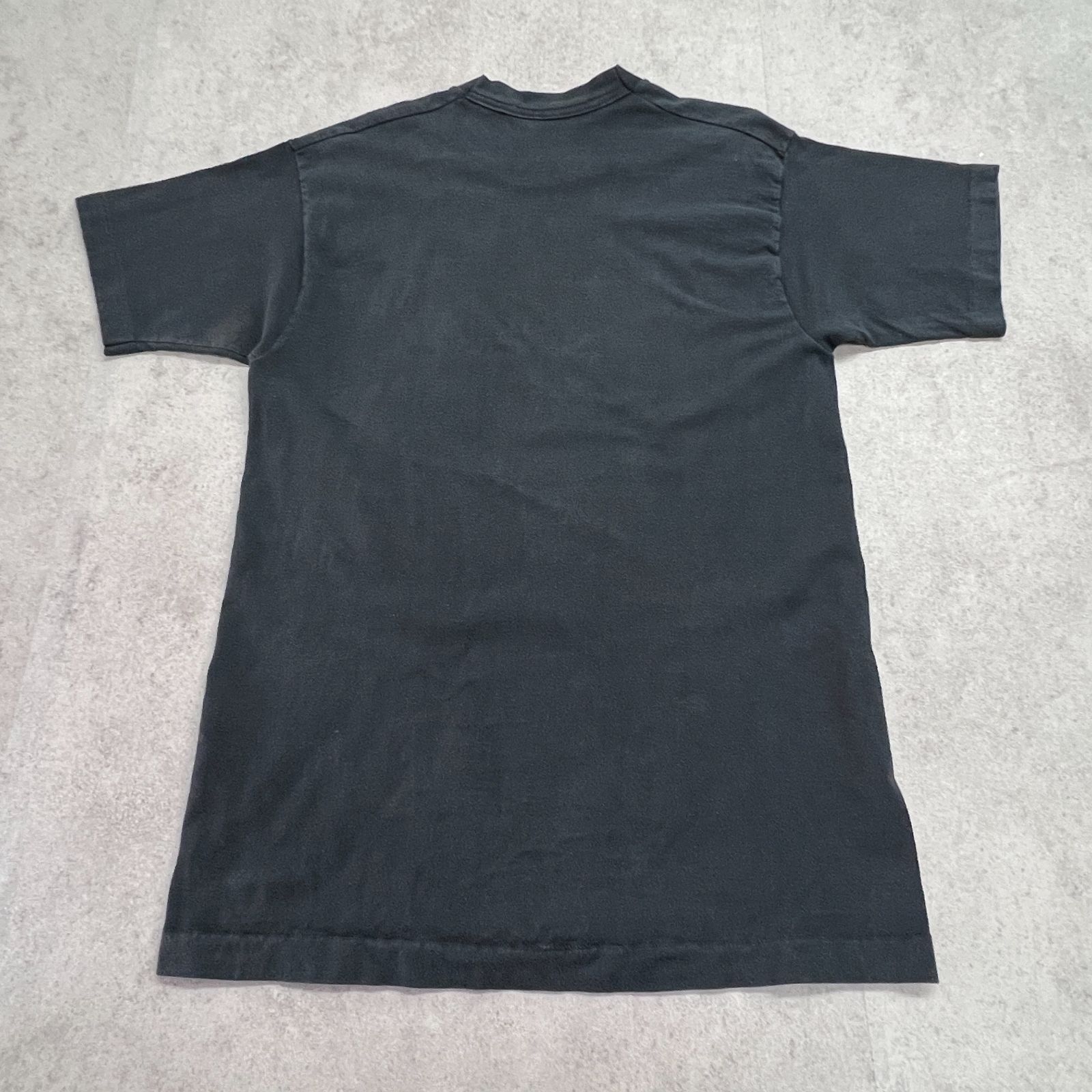 90s USA製シングルステッチ　FRIENDSフレンズ　ドラマムービーTシャツ 90s USA製 FRIENDS フレンズ ヴィンテージTシャツ フェード感
