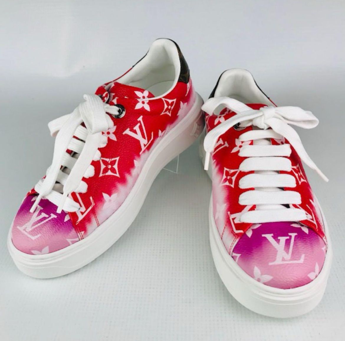 極美品☆LOUIS VUITTON・ルイヴィトン タイムアウトライン レディース