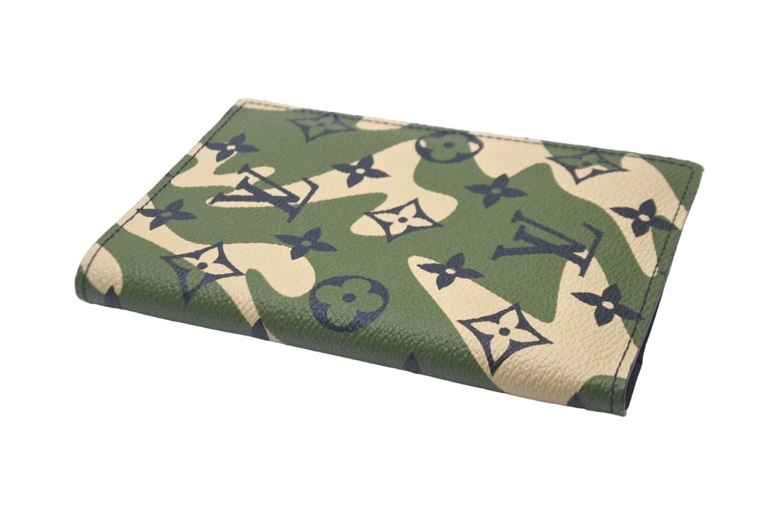 ルイヴィトン パスポートケース 極美品 極美品 LOUIS VUITTON ルイヴィトン パスポートケース クーヴェル