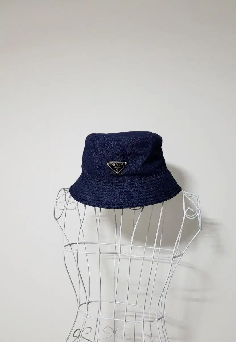 PRADA デニム風 バケットハット レディースMサイズ PRADA デニム
