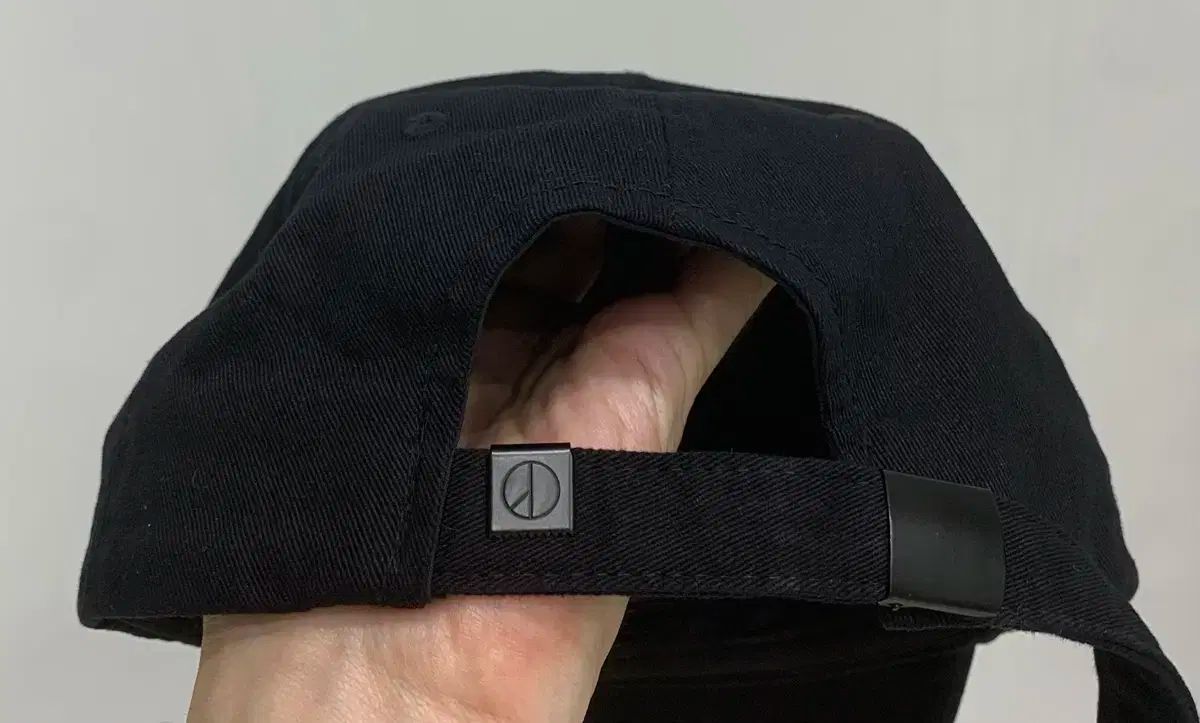 PEACEMINUSONE 黒 ストラップキャップ peaceminusone（ピースマイナスワン） Long Strap Cap バック