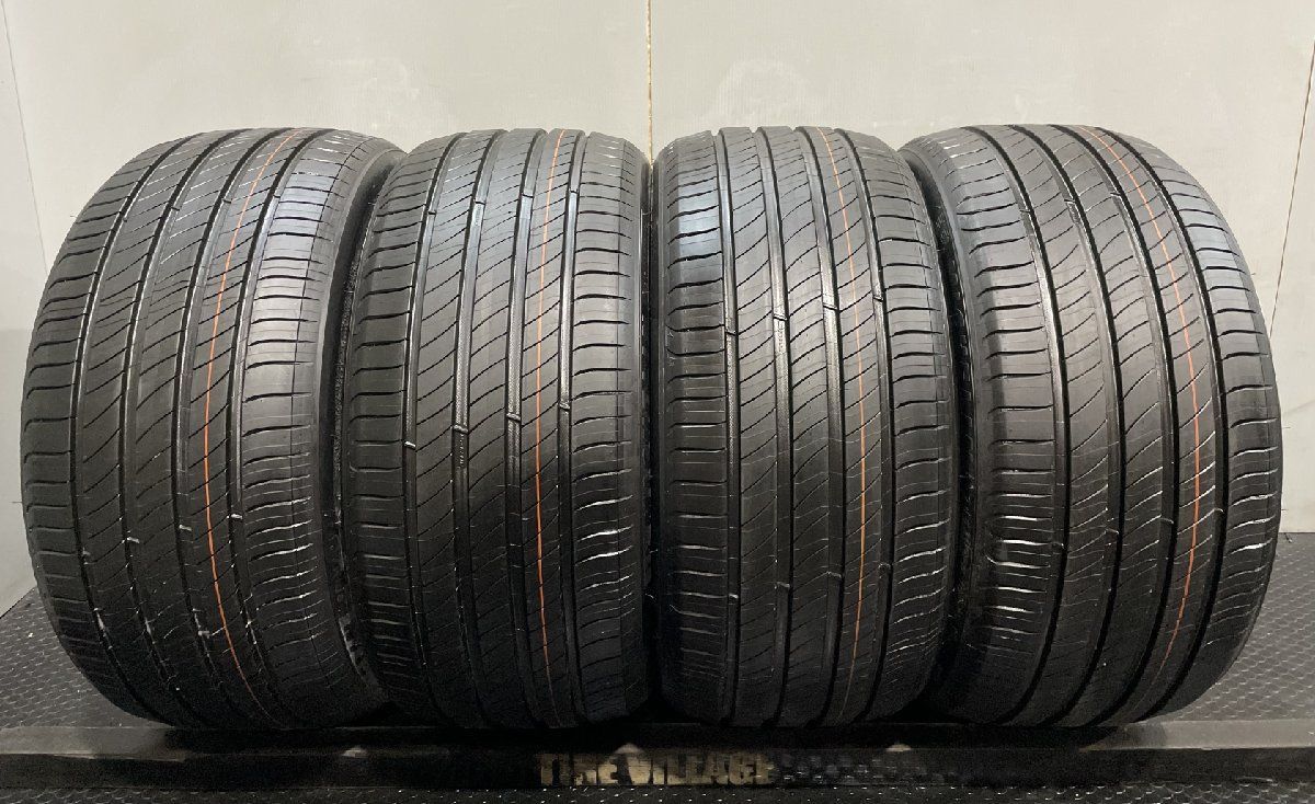 【新品】MICHELIN PRIMACY4 245/40R19 98W 19インチ 夏タイヤ 4本 22年製 吸音スポンジ アルファード ヴェルファイア等　(MTM488)
