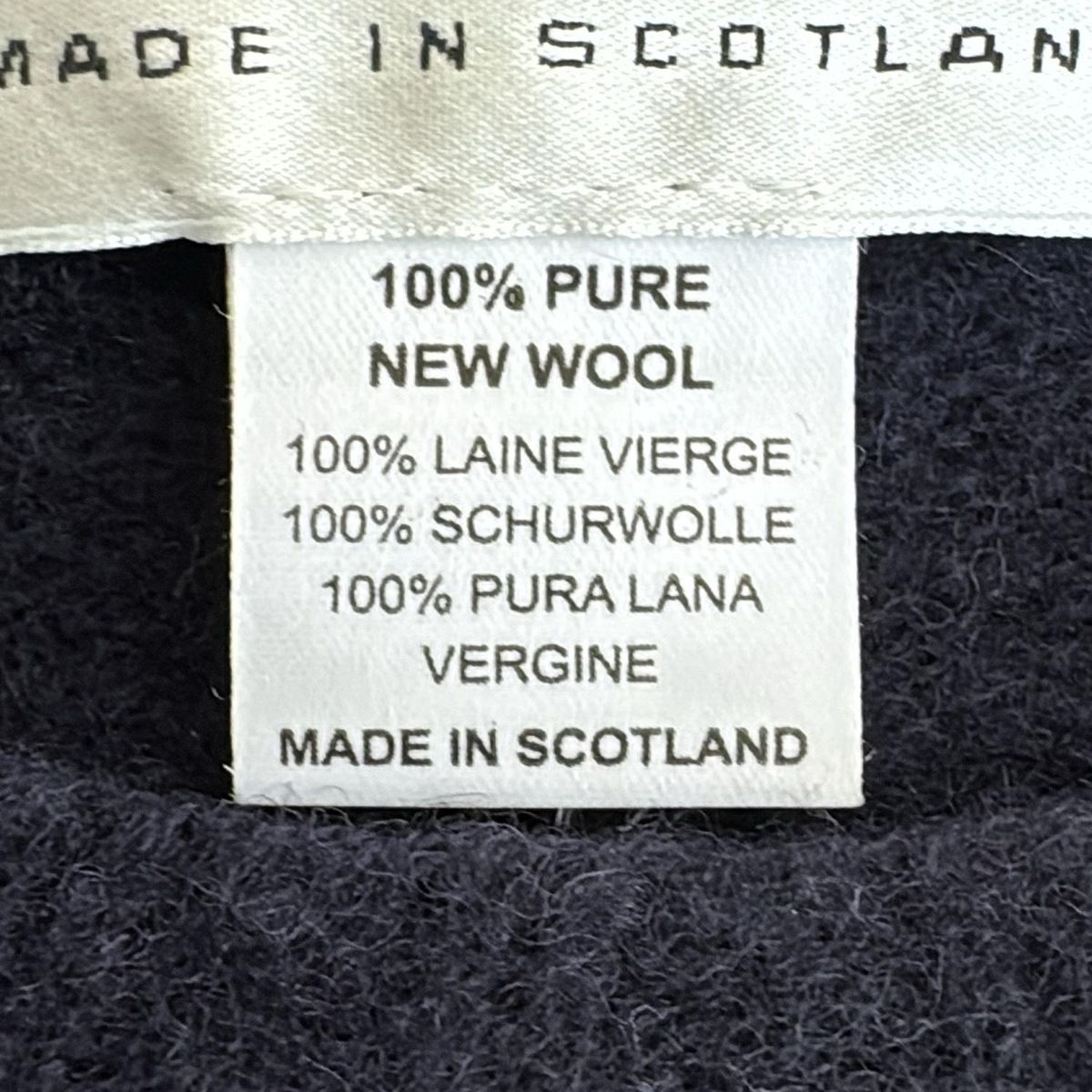 ダークネイビー クルーネック