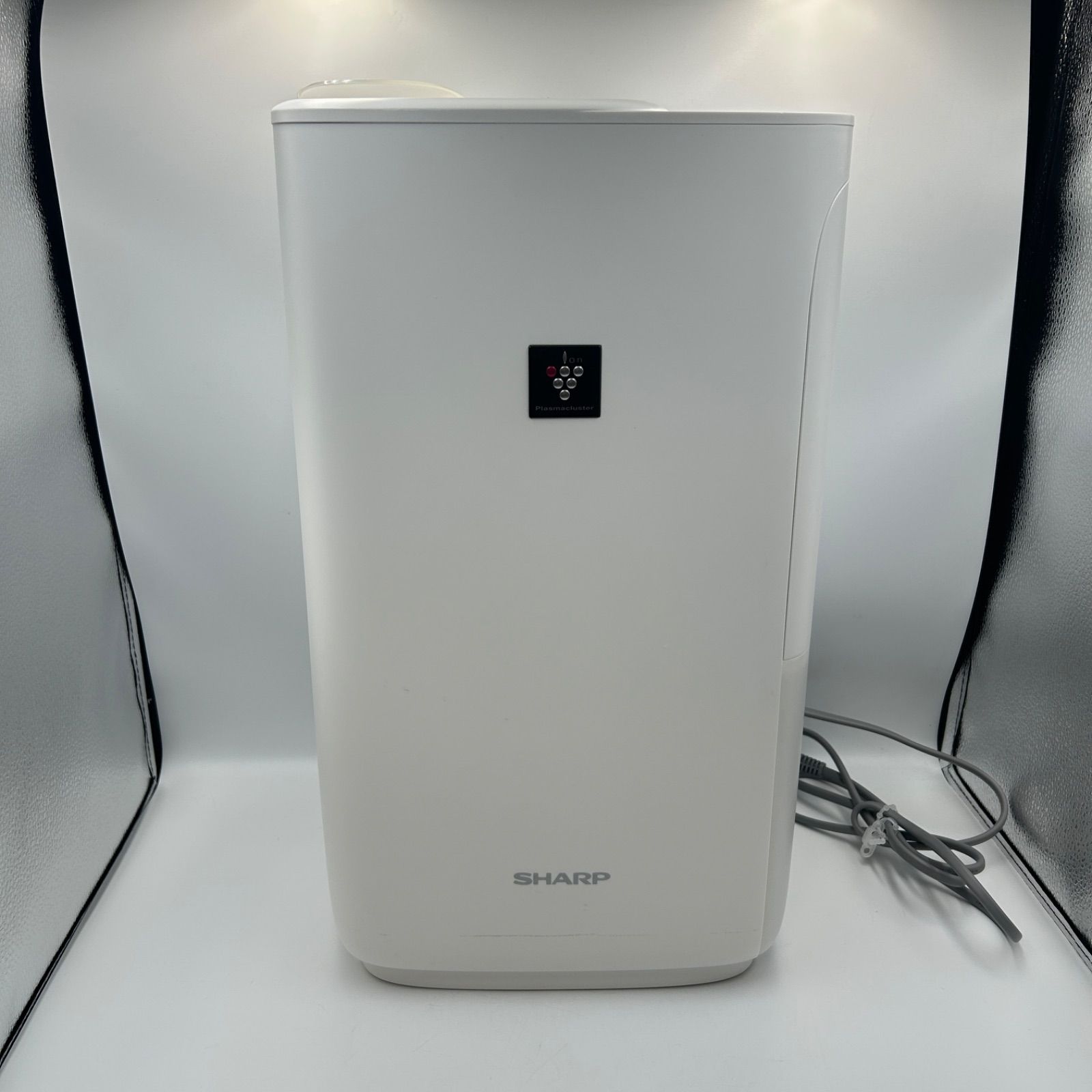 美品】SHARP シャープ 加熱気化式加湿器 HV-H55-W 2018年製 即日 美品】SHARP シャープ 加熱気化式加湿器 HV-H55-W 2018年製 即日