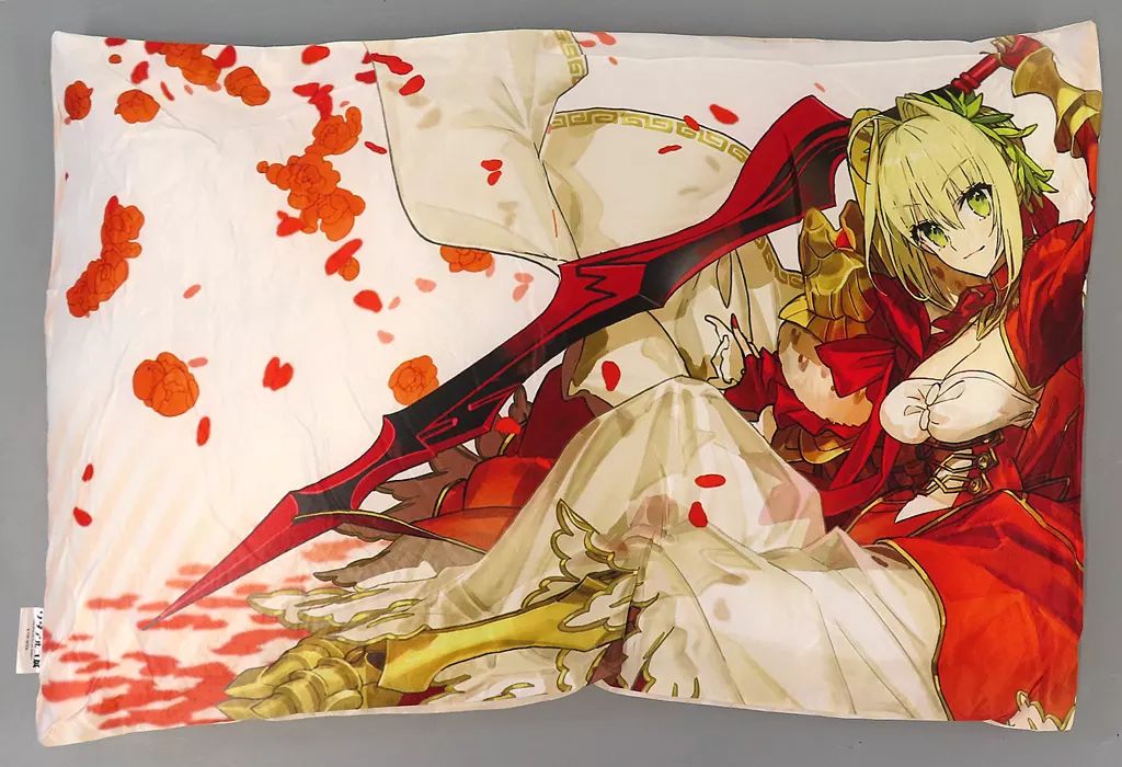 ワダアルコ展 Fate/EXTRA クッション ネロ・クラウディウス(ブライド) 中古】クッション・抱き枕・本体 ネロ・クラウディウス(薔薇の