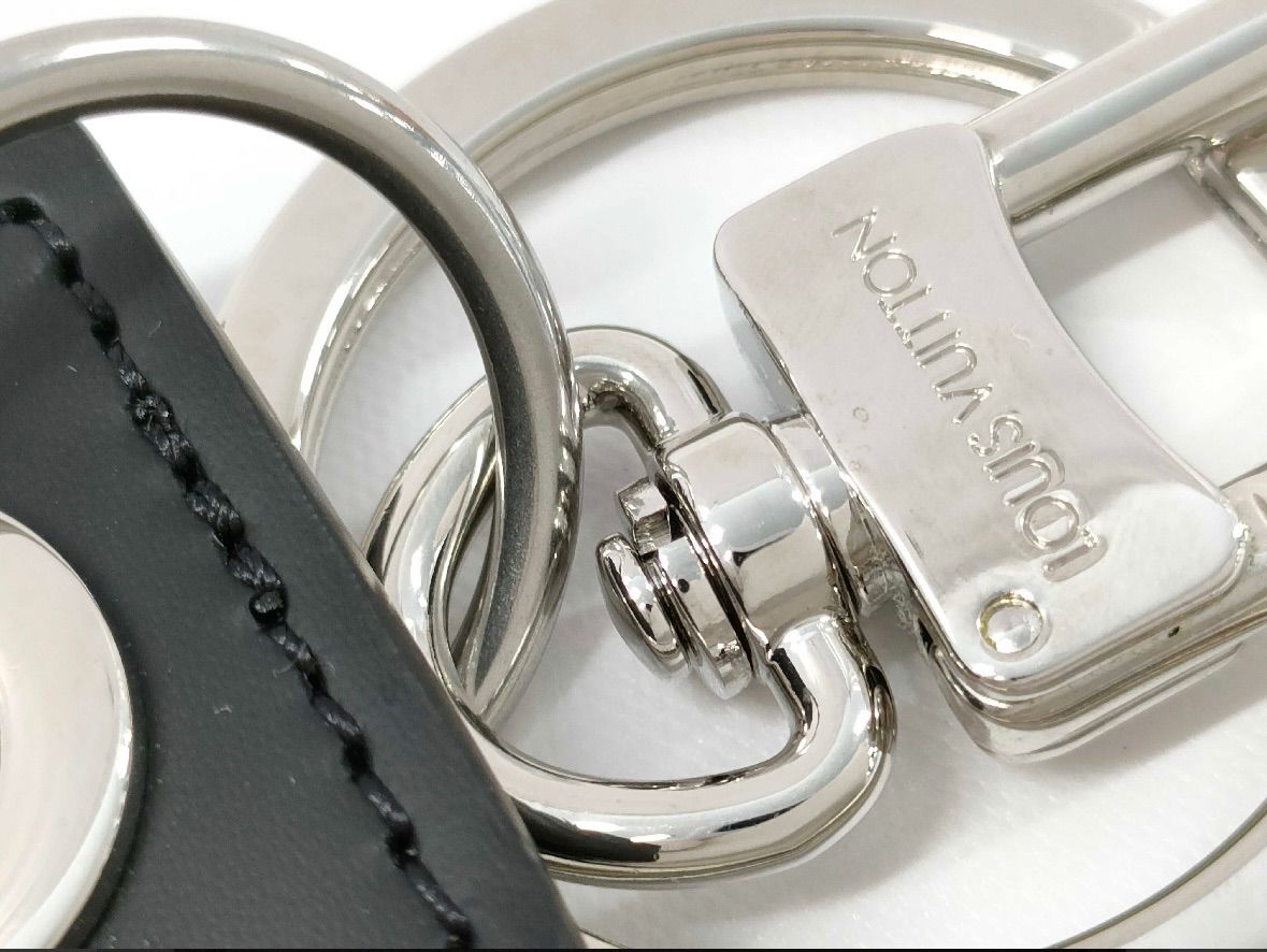 ルイヴィトン イニシャル LV キーリング キーホルダー チャーム LOUIS