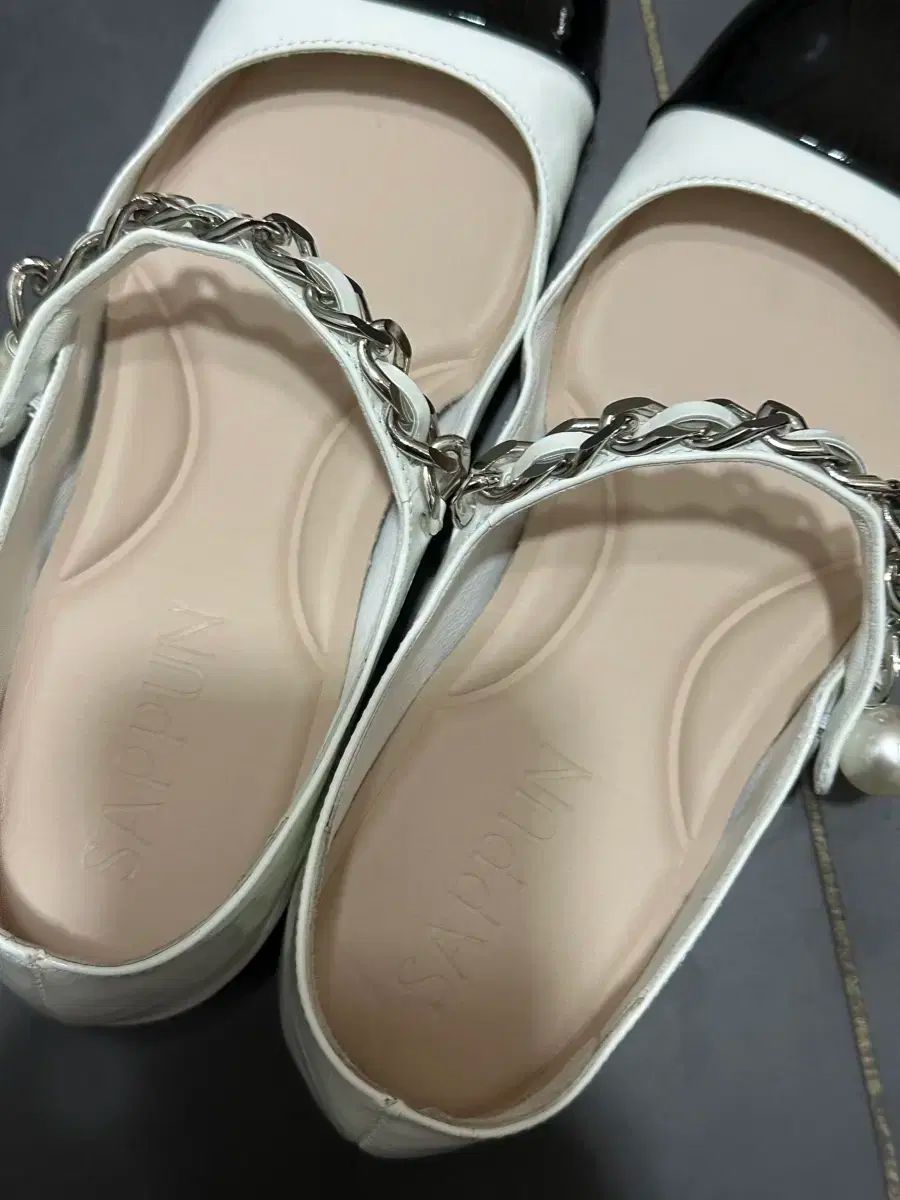 MIU MIU ミュウミュウ フラットシューズ 35 USTAUSTRALIA_COM_AU