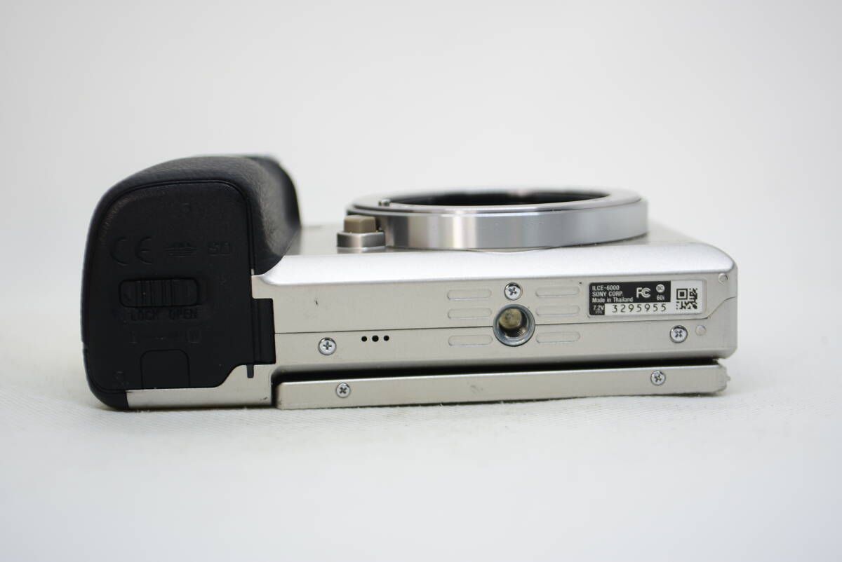 ILCE-6000