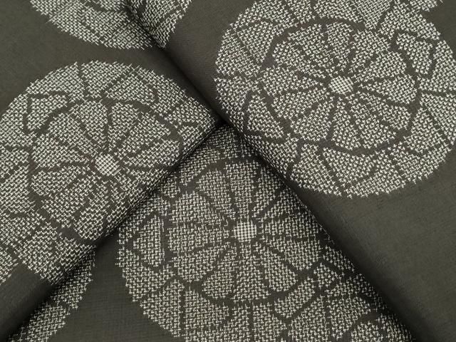 平和屋着物○本場大島紬 9マルキ 片輪車文 正絹 逸品 未使用