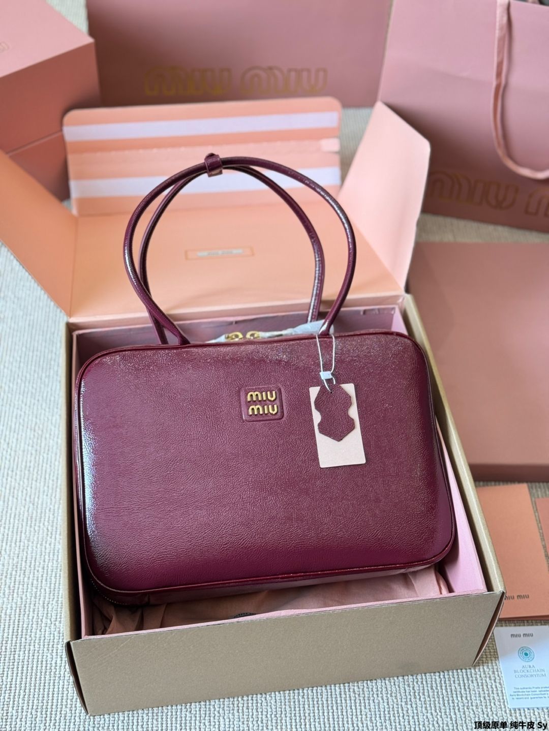 今日特価】MiuMiu Bowling/Briefcase Bag ミュウミュウ