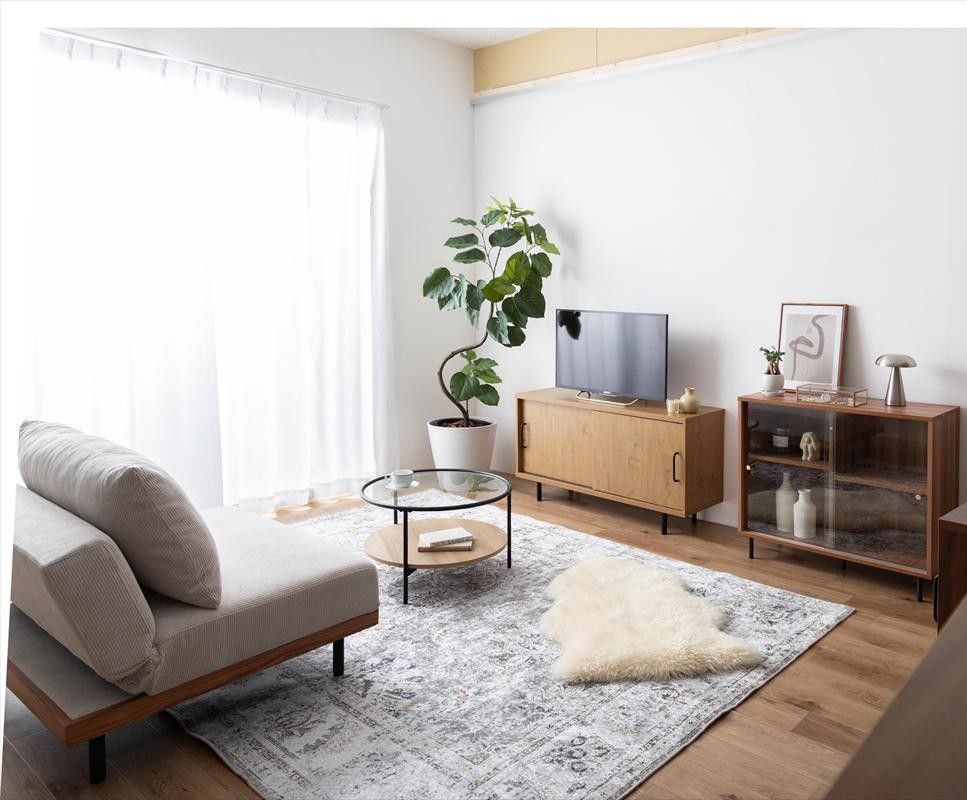 Illumina テレビ台