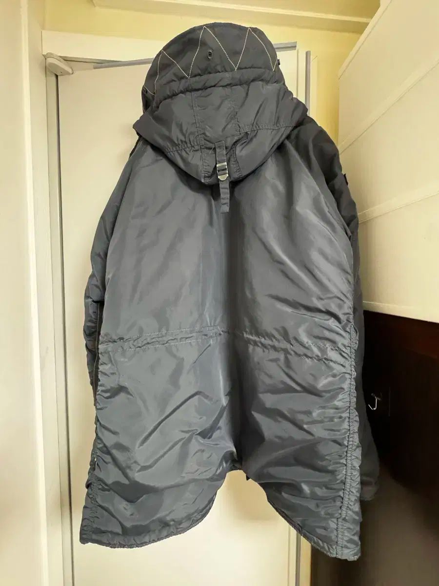 アルファインダストリーズ