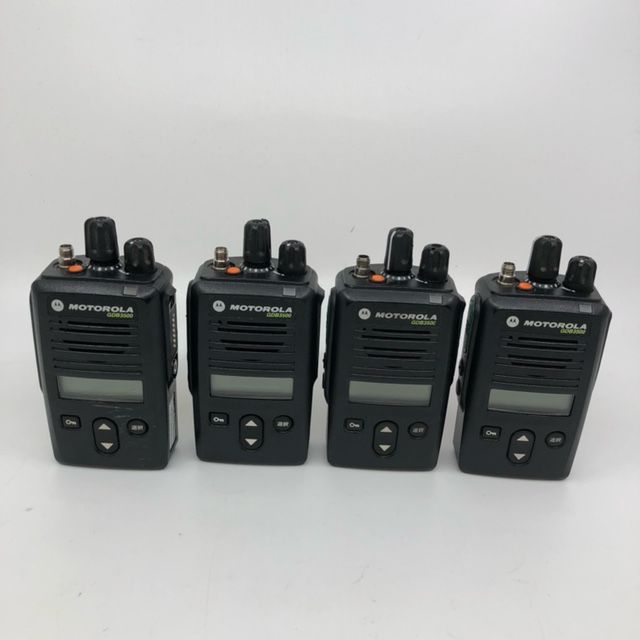 10台セット モトローラ GDB3500 免許局 MOTOROLA デジタル無線機 トランシーバー 廃免済 mer0194