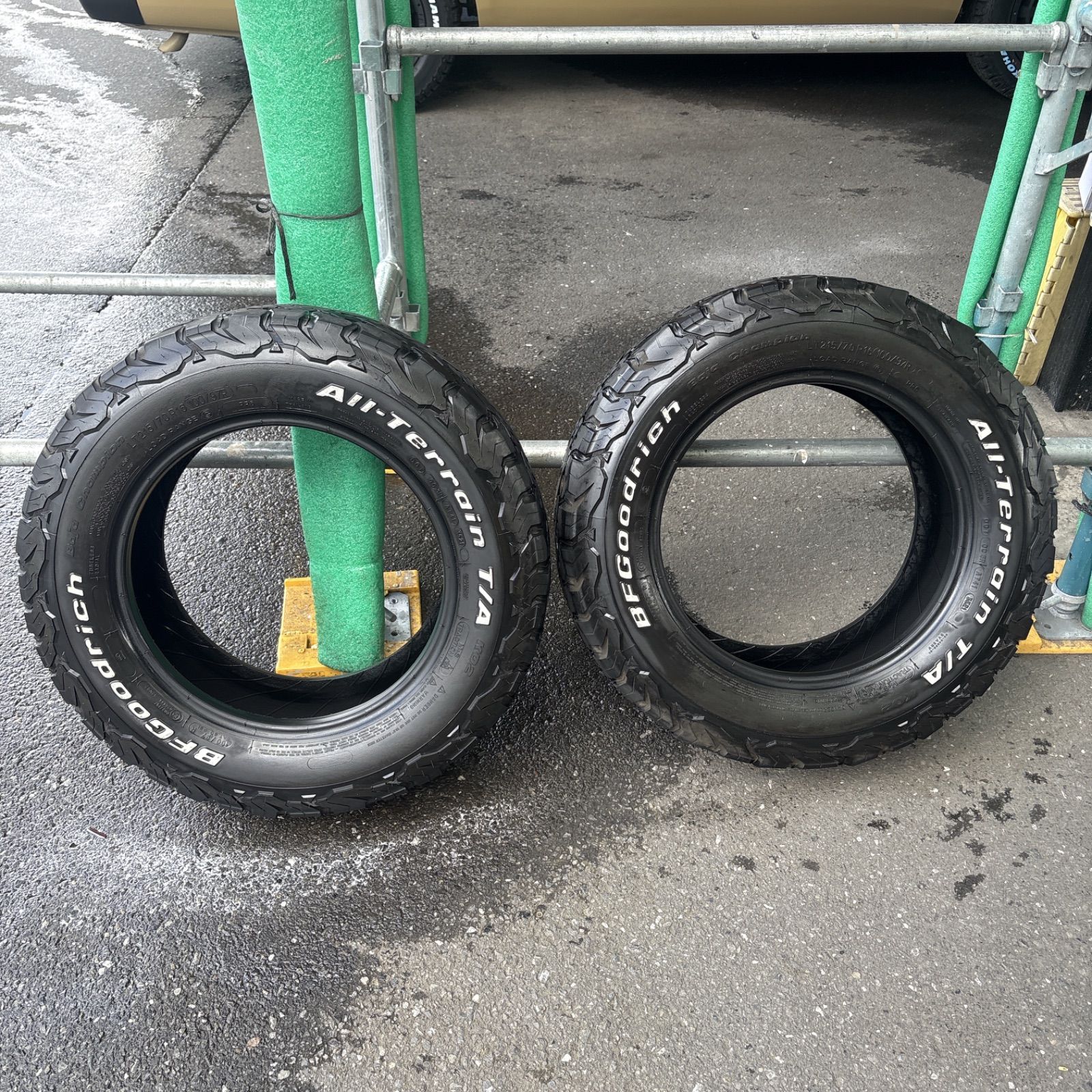 値下げ　BFGoodrich All-Terrain T/A 16インチ Amazon.com: BFGoodrich Trail-Terrain T/A On and Off-Road