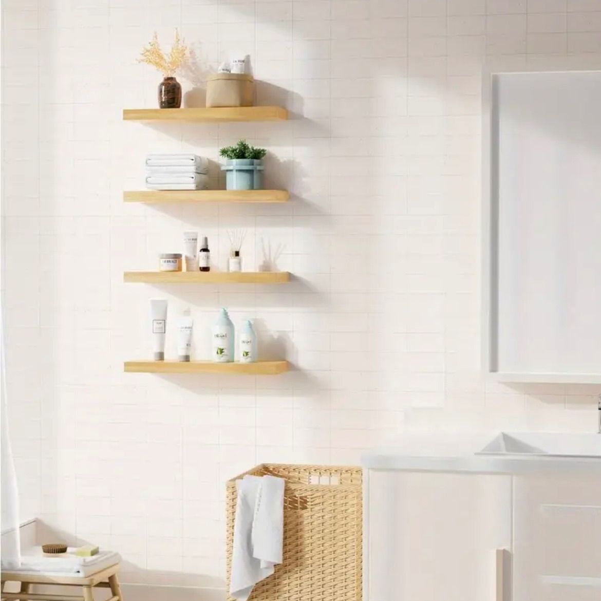 フローティングシェルフ カエデ材 2個セット 16インチ 壁掛け式収納 キッチン リビング ベッドルーム バスルーム対応 ヴィンテージ木製 ディスプレイ棚 ホワイトバック付き シンプルデザイ