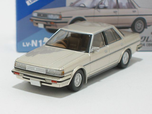 トヨタ クレスタ スーパールーセント ツインカム24（ベージュ