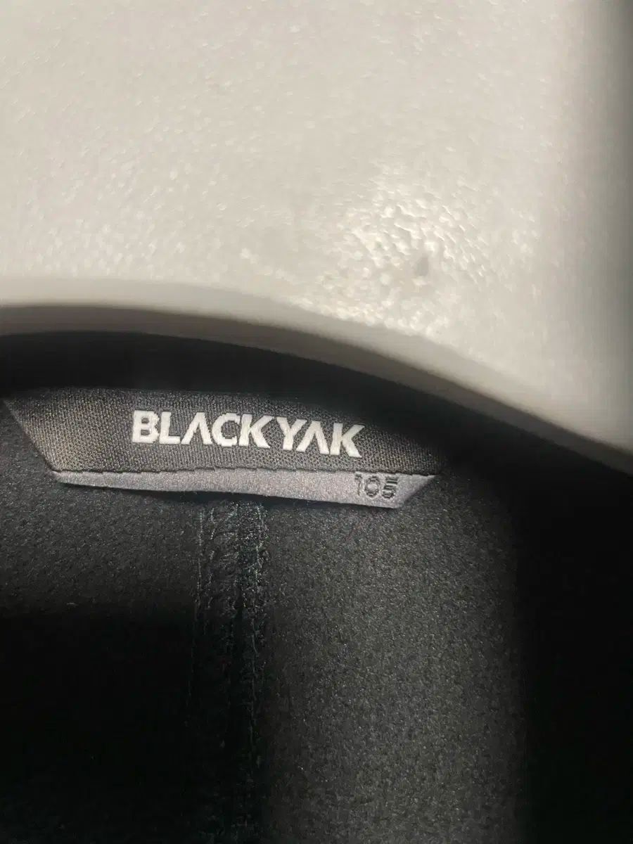 ブラックヤク 登山ウェア