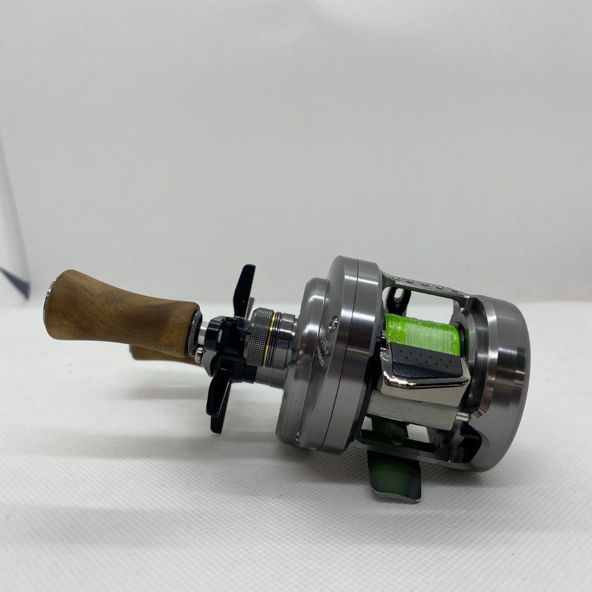 ΨΨSHIMANO シマノ ベイトリール 17カルカッタ コンクエストBFS