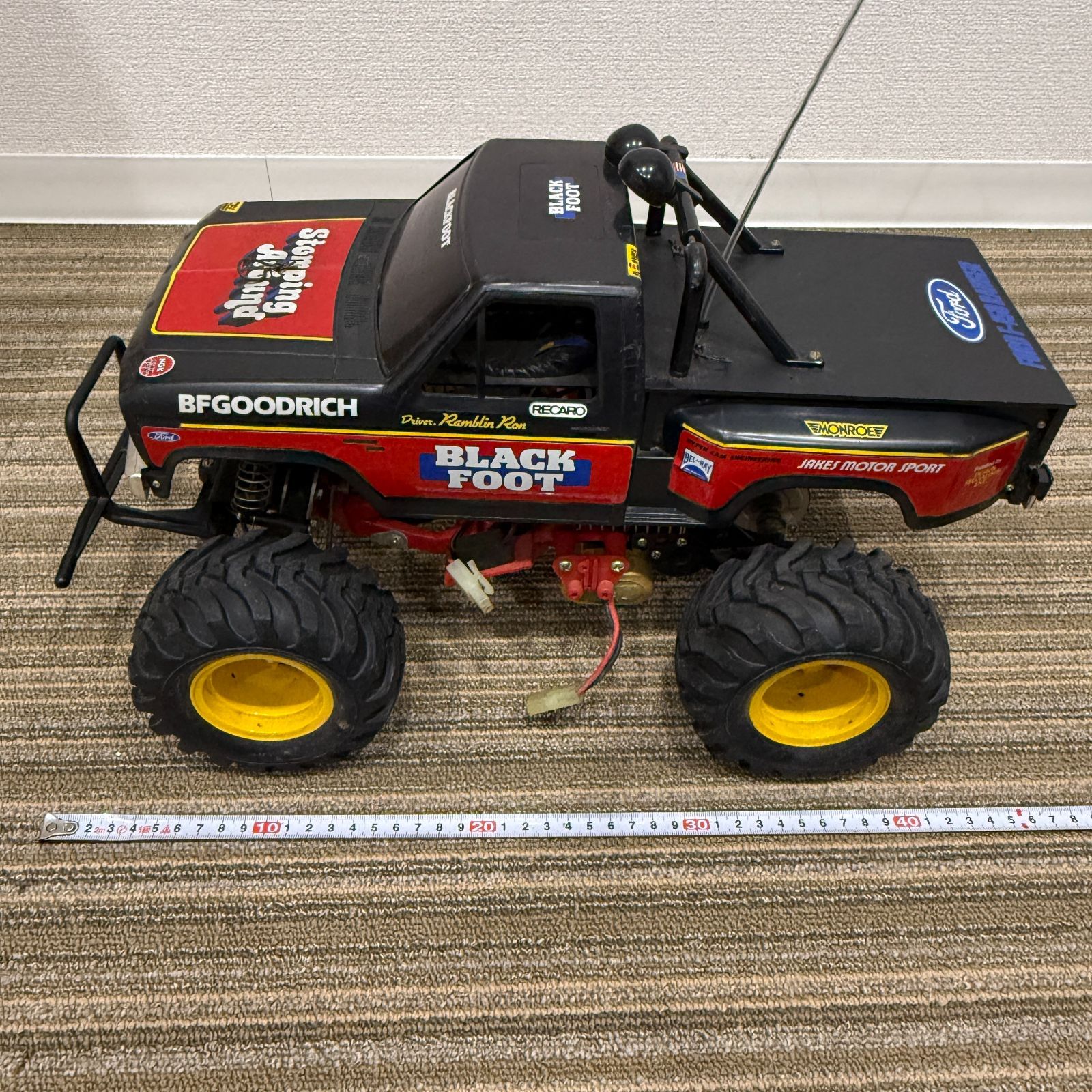 【ジャンク品】　ラジコンカー　タミヤ　ブラックフット　1/10 タミヤ 電動RCカーシリーズ 1/10RC オフロードピックアップ