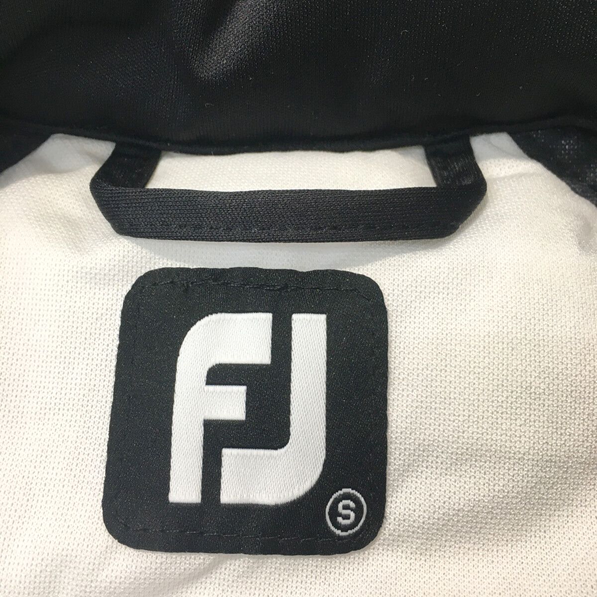 FootJoy - coco 未使用品 フットジョイ FootJoy メンズ ブルゾン S 黒 ブラック 中綿入り ジャージ素材 防寒 未使用品 メンズ フットジョイ FootJoy ブルゾン S 黒 ブラック