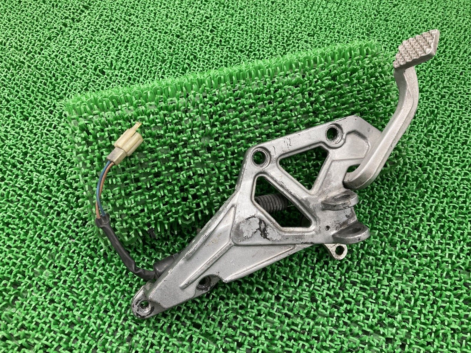 バイク ZX-10 ステップホルダー 右 1417 カワサキ 純正 バイク 部品