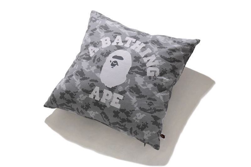 BAPE DIGITAL CAMO COLLEG 1H20-182-055