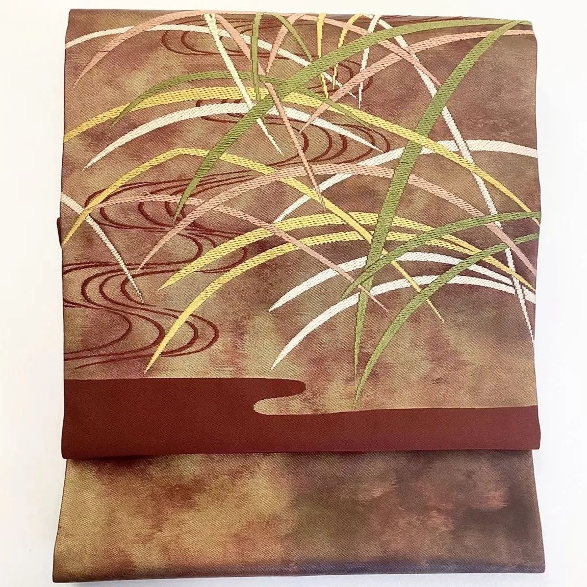 5639］名古屋帯 草木文様 刺繍 お太鼓柄 九寸 正絹 着物 - メルカリ