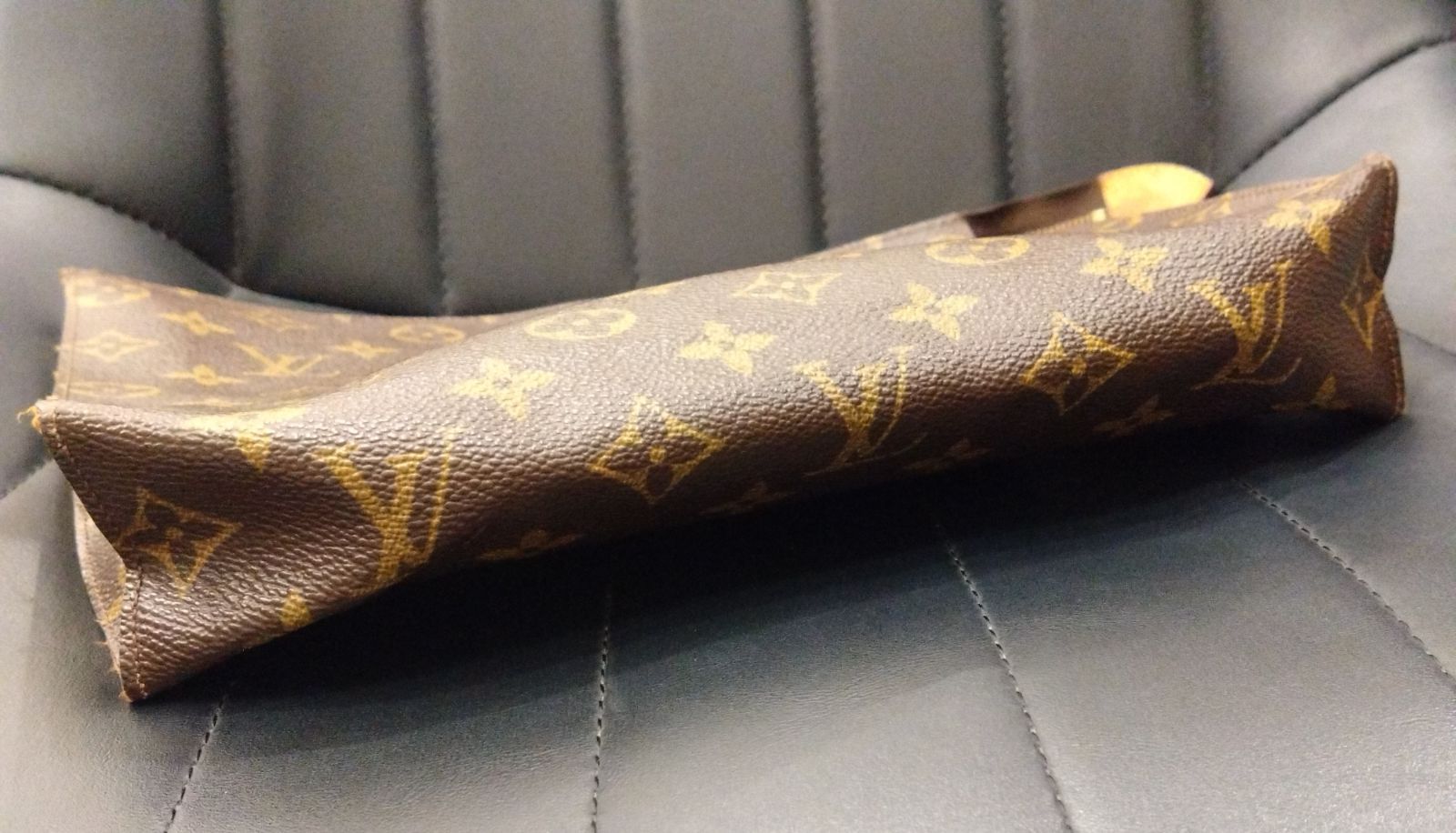 ☆NA04652 LOUIS VUITTON ルイヴィトン モノグラム ポッシュトワレット