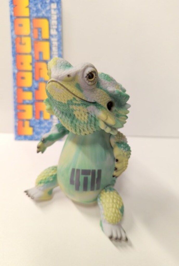 フトアゴン 4周年記念カラー FUTOAGON ペインターネット ソフビ ペインターネット(@painternet)さんのソフビフィギュアが5階