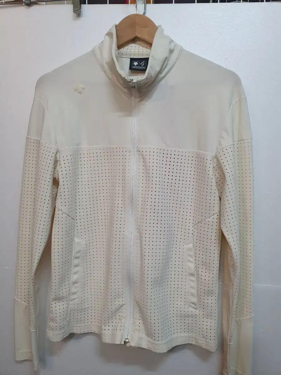 男性 女 デサント₍DESCENTE メッシュ ゴルフジャケット 95