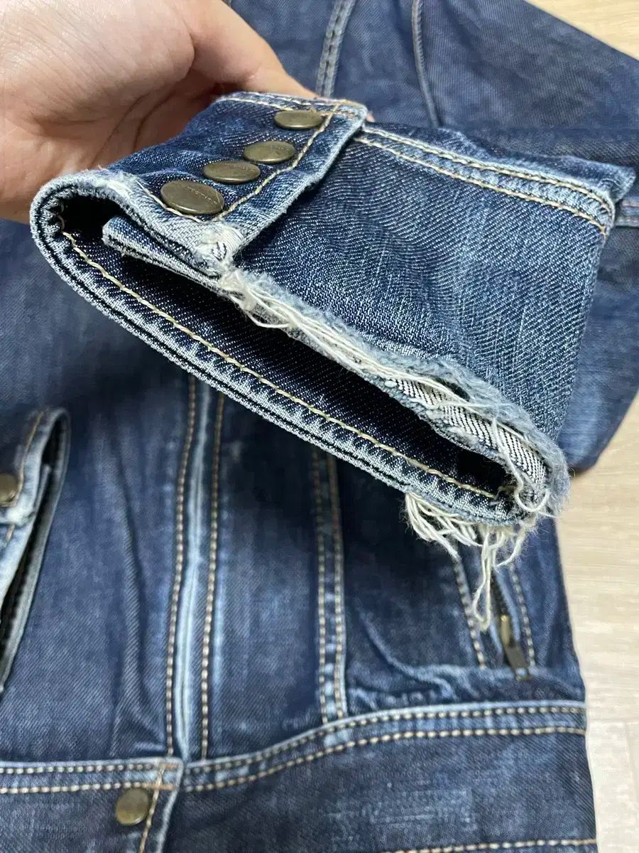デニムジャケット