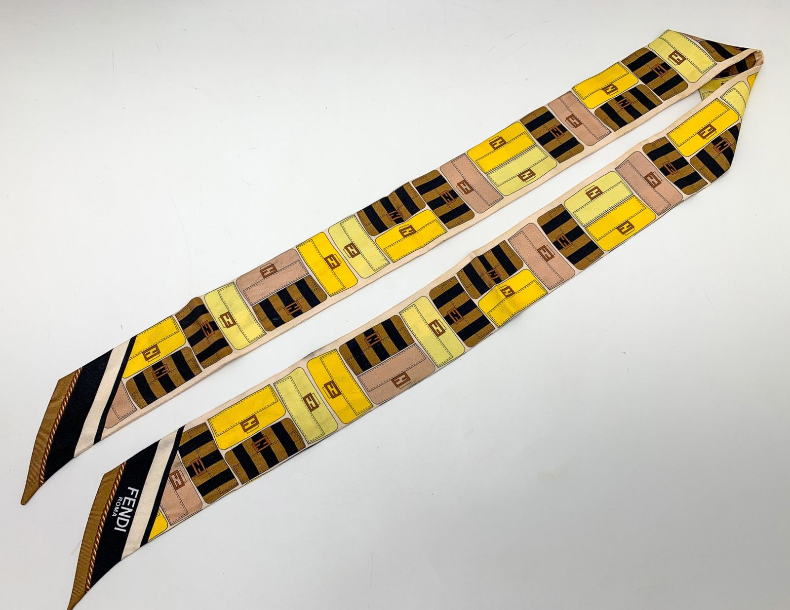 FENDI フェンディ ラッピー マルチカラーシルク バンドゥ