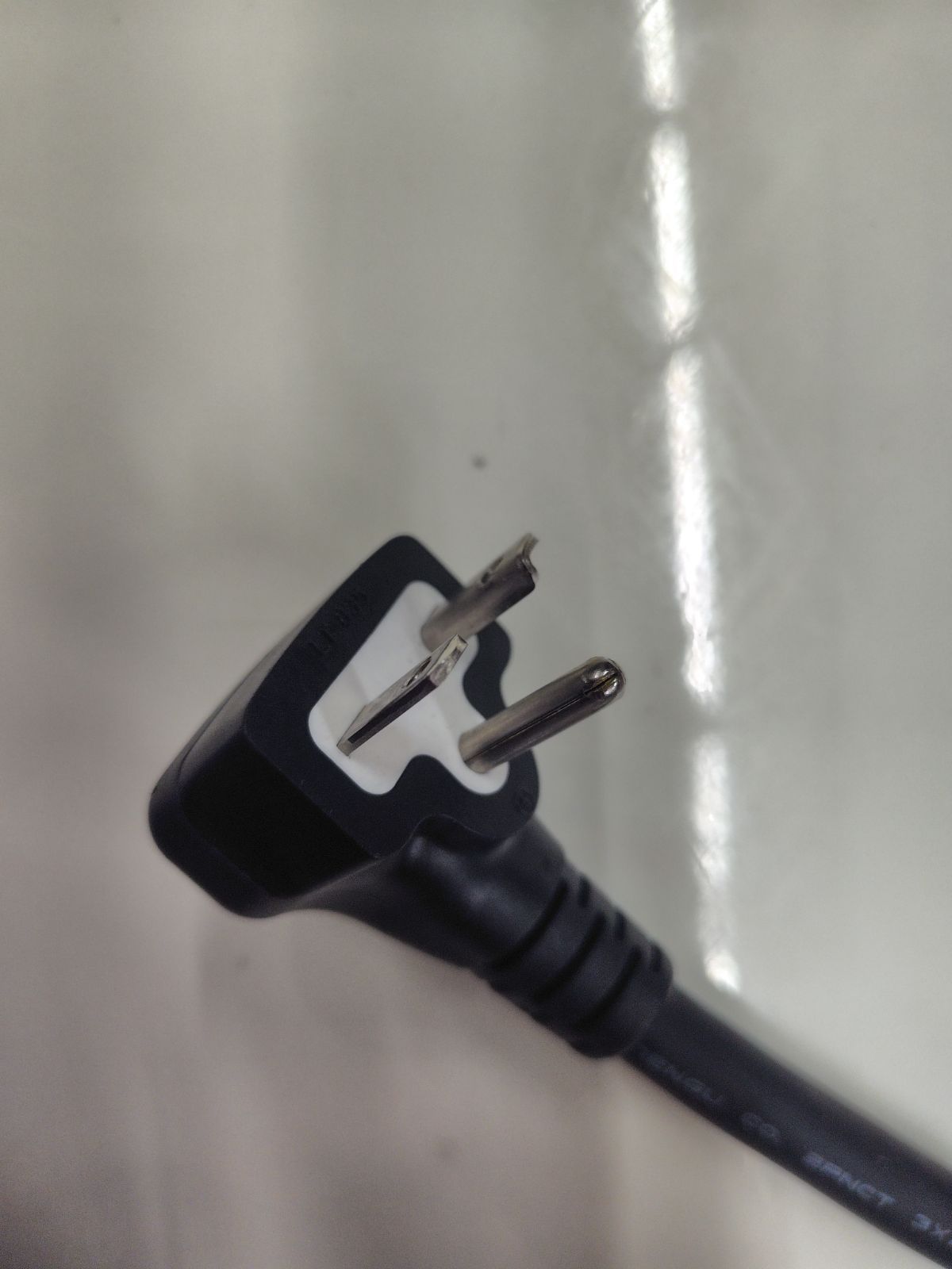 アイリスオーヤマIHクッキングヒーター２口コンロ台付き IHC-S225-B