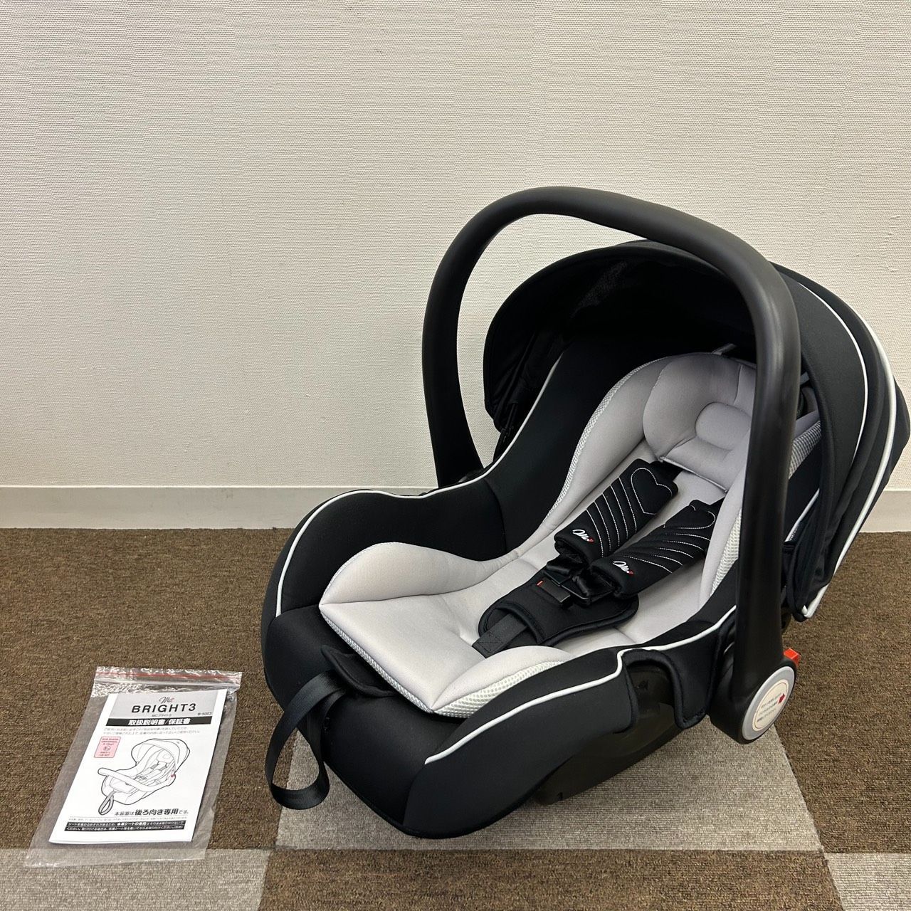 美品】MC BRIGHT3 ブライト3 チャイルドシート B-5003 新生児】MC