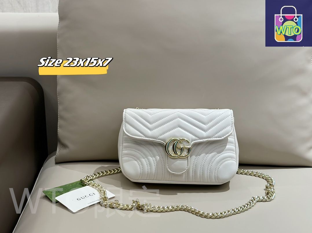 コトニエバッグ Toiletry Pouch on Chain👜 LV elegance with a modern edge