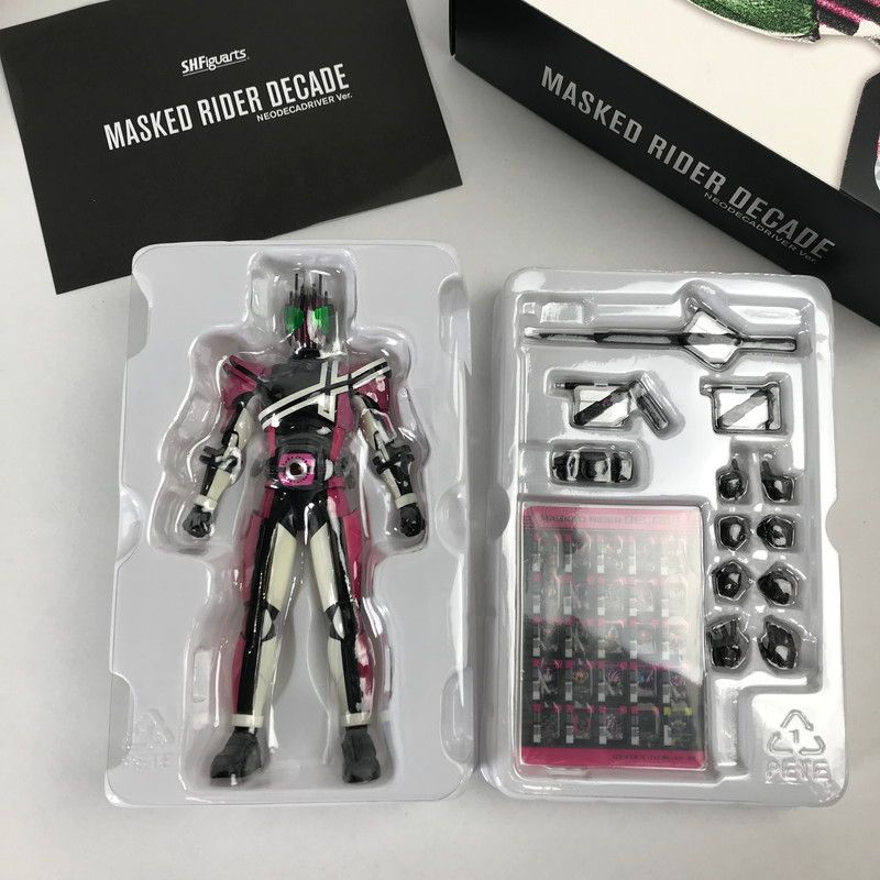 中古美品】 S.H.フィギュアーツ 真骨彫 仮面ライダーディケイド